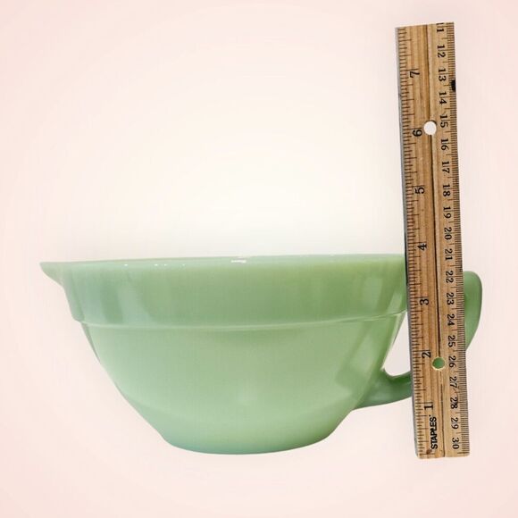 Vintage RARE Vintage Fire King Jadeite Milk Green 7½" Mixing Batter Pitcher Bowl - Picture 12 of 14